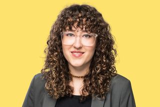 Do sněmovny v 21 letech. Smejkalová ze STAN chce prosadit právo na interrupci do ústavy i kritické myšlení ve školách